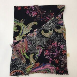 Paisley Patterned Scarf